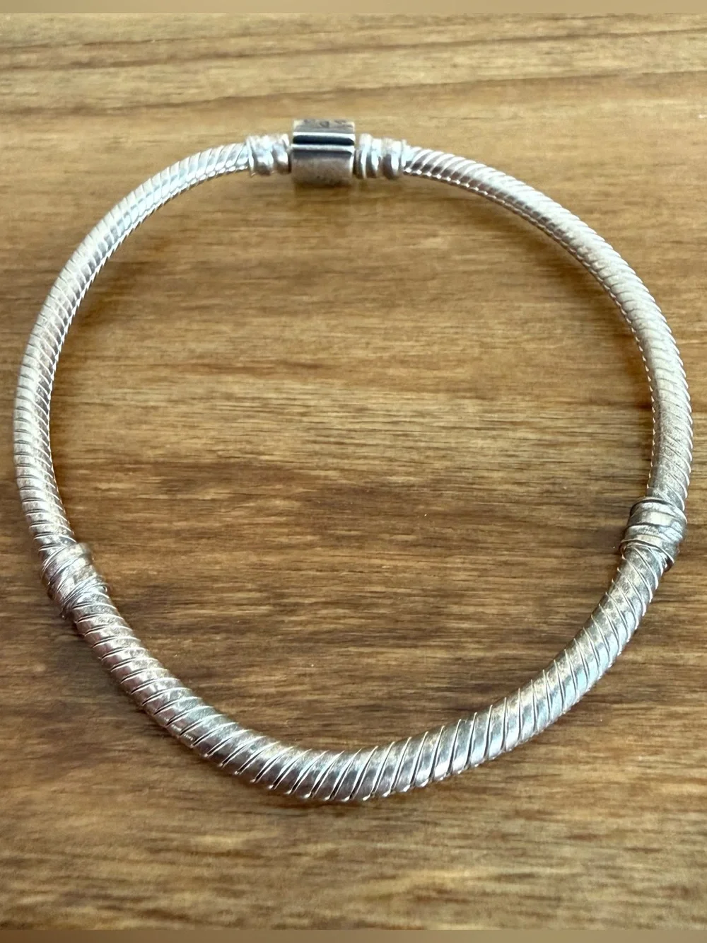 Pandora Moments Snake Chain Bracelet with Barrel Clasp (7.1”)